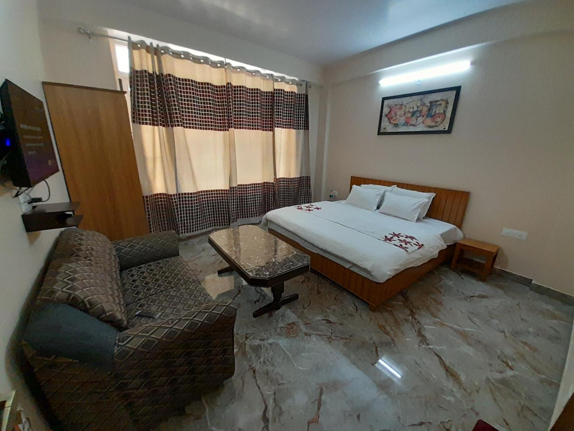 Apartamento Mountain And Peace Shimla Exterior foto