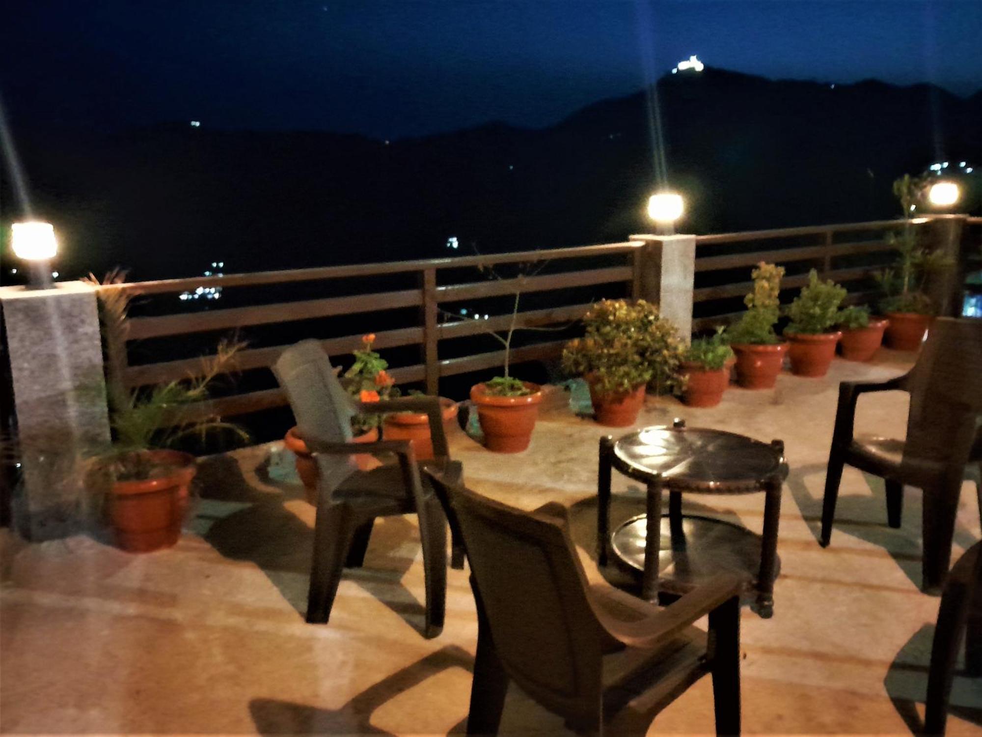 Apartamento Mountain And Peace Shimla Exterior foto