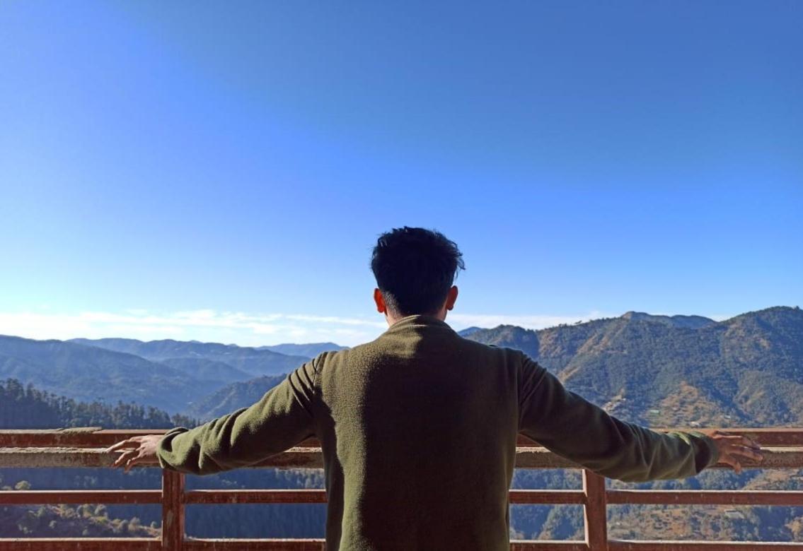 Apartamento Mountain And Peace Shimla Exterior foto