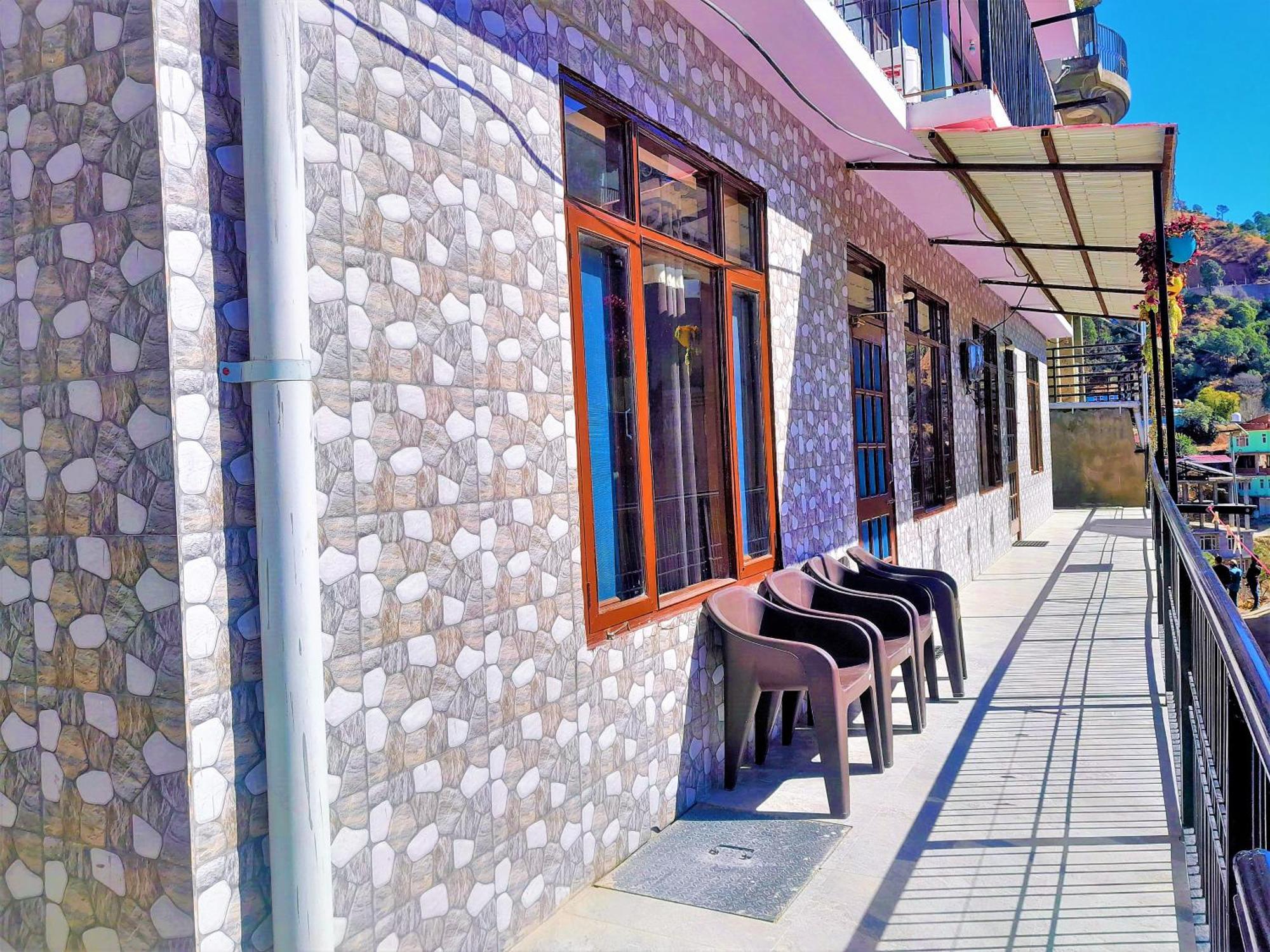 Apartamento Mountain And Peace Shimla Exterior foto