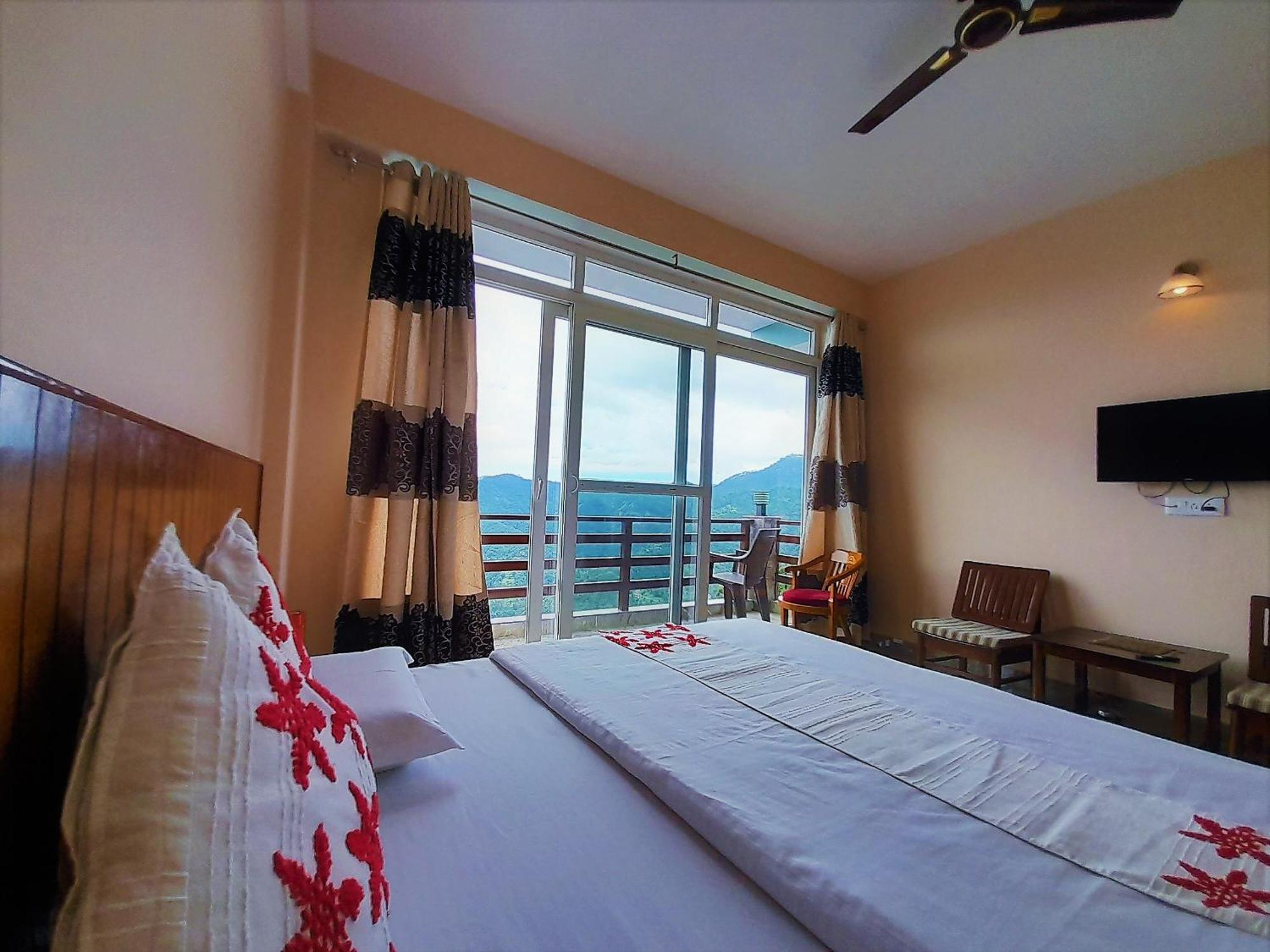 Apartamento Mountain And Peace Shimla Exterior foto